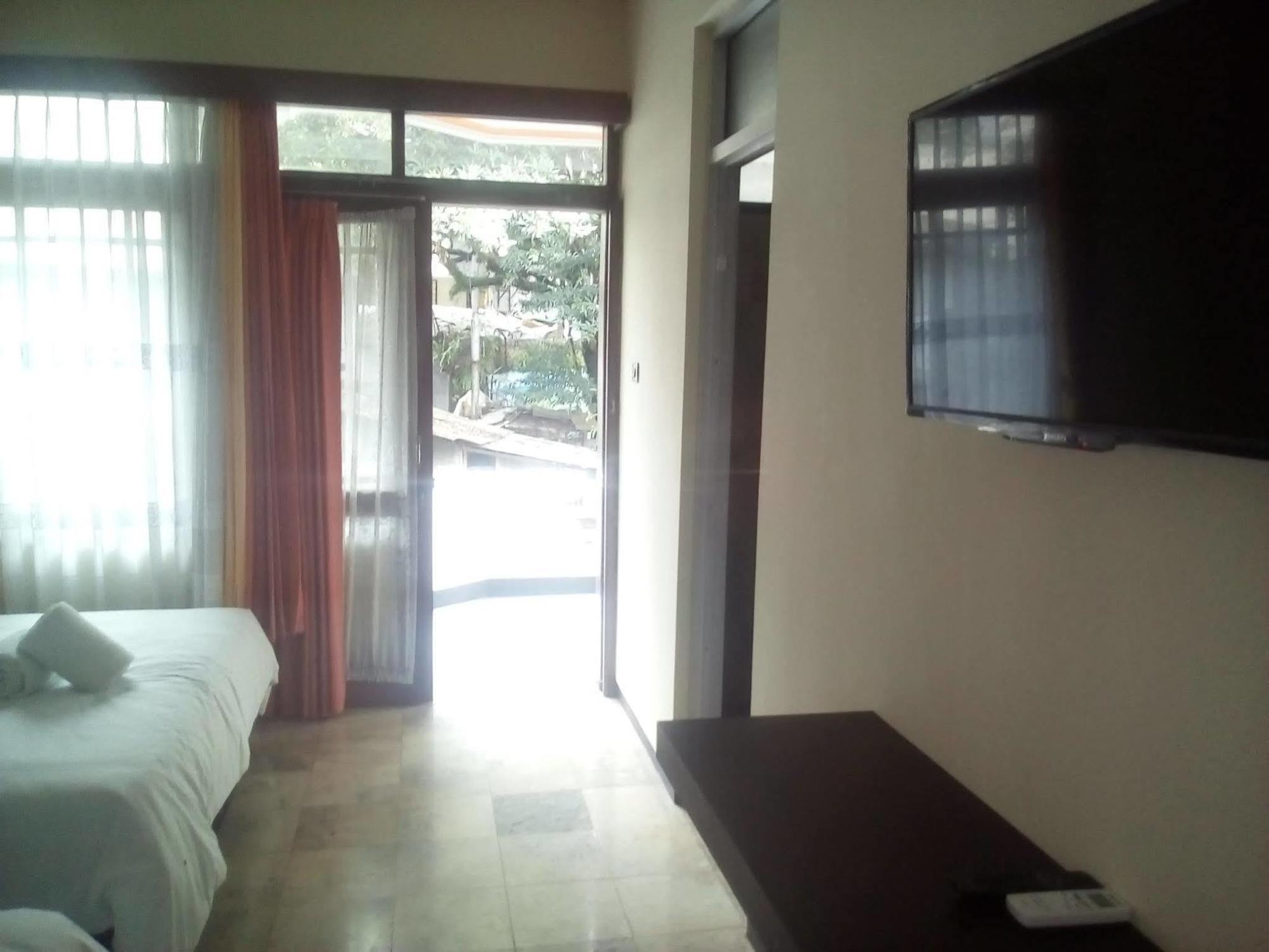 Simply Homy Guest House Pasteur 万隆 外观 照片